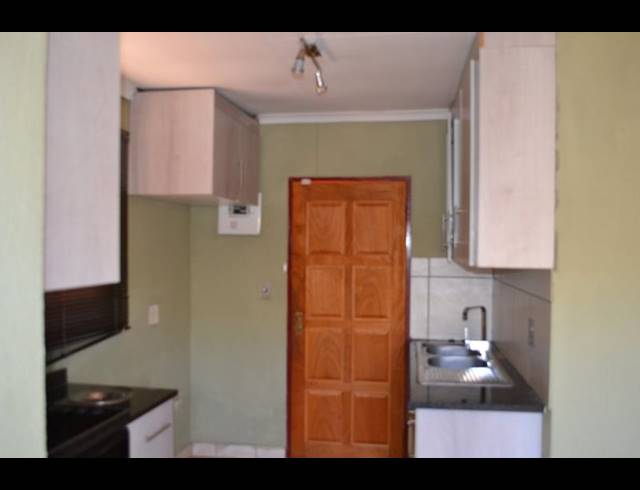 2 BEDROOM PROPERTY TO RENT IN PROTEA GLEN EXT